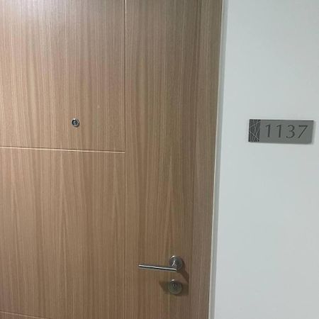 Red Residences Chino Roces Makati Makati City Exteriör bild
