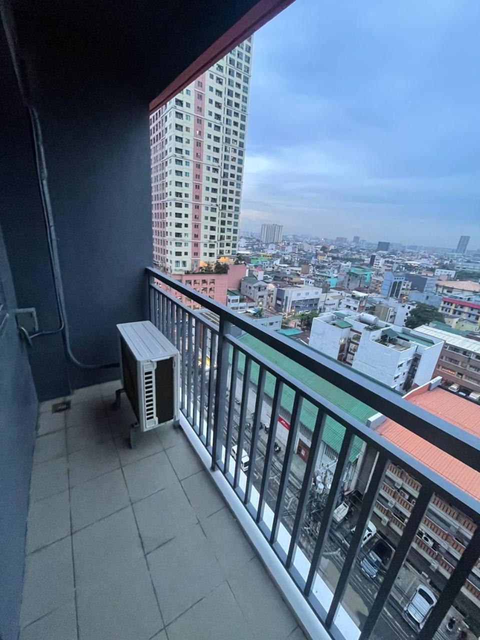 Red Residences Chino Roces Makati Makati City Exteriör bild